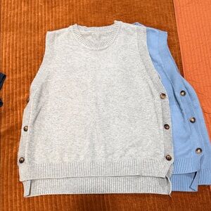 Sleeveless Blue Knit Top